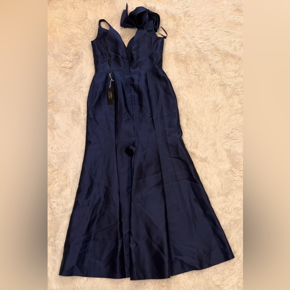 NEW Alfred Sung Bow Detail Sleeveless Satin Twill
Trumpet navy blue Gown Sz 12 - Picture 5 of 6